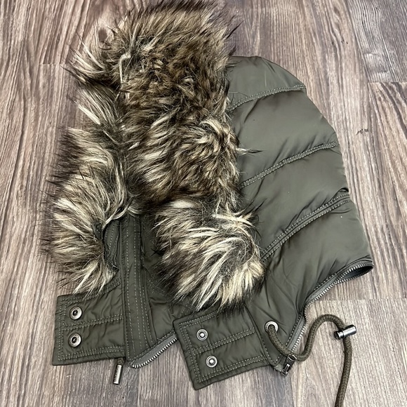 Abercrombie and Fitch puffer jacket small - Picture 14 of 16